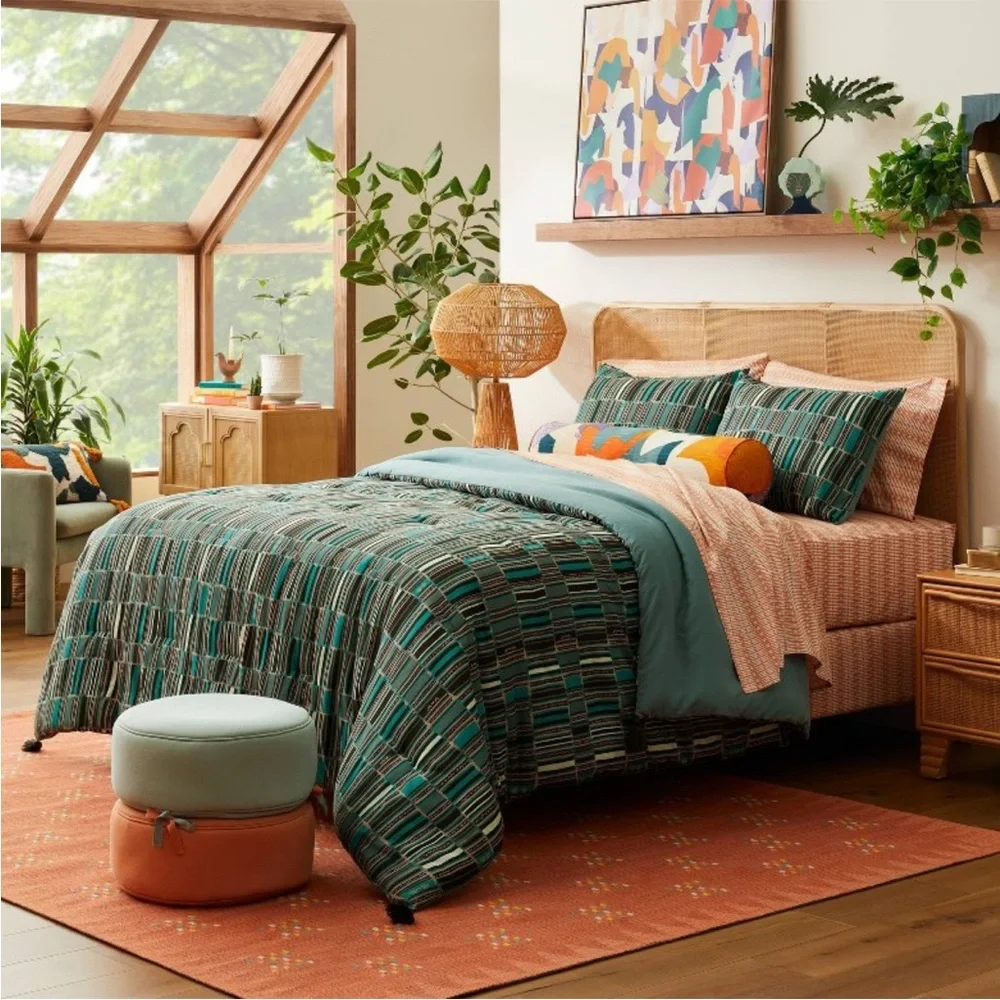JUNGALOW X OPALHOUSE NWT sun in the water comforter sham set -king